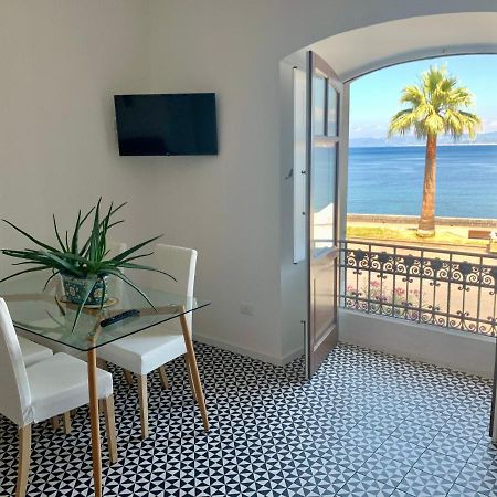 I Mezzanini Di Palazzo Bonaccorsi Apartment Милацо Екстериор снимка