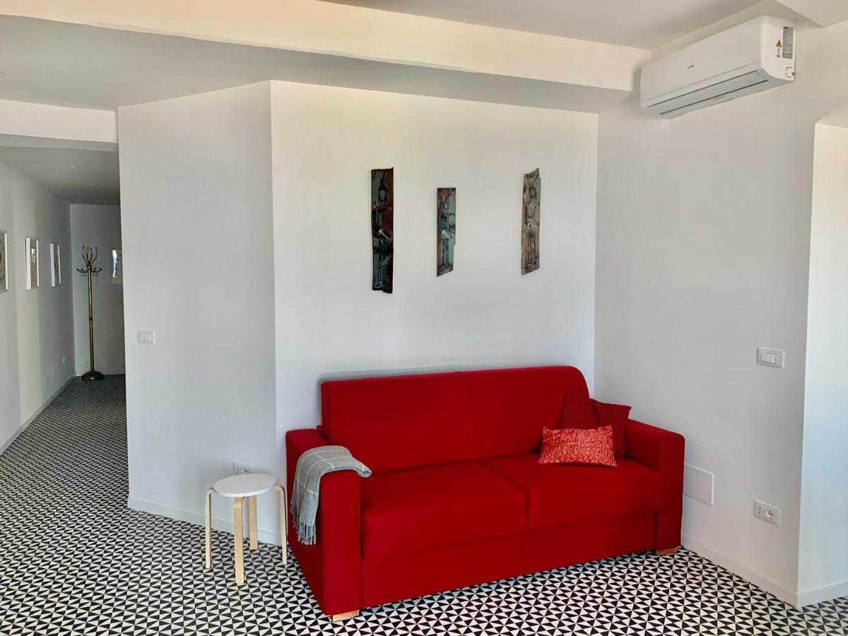 I Mezzanini Di Palazzo Bonaccorsi Apartment Милацо Екстериор снимка