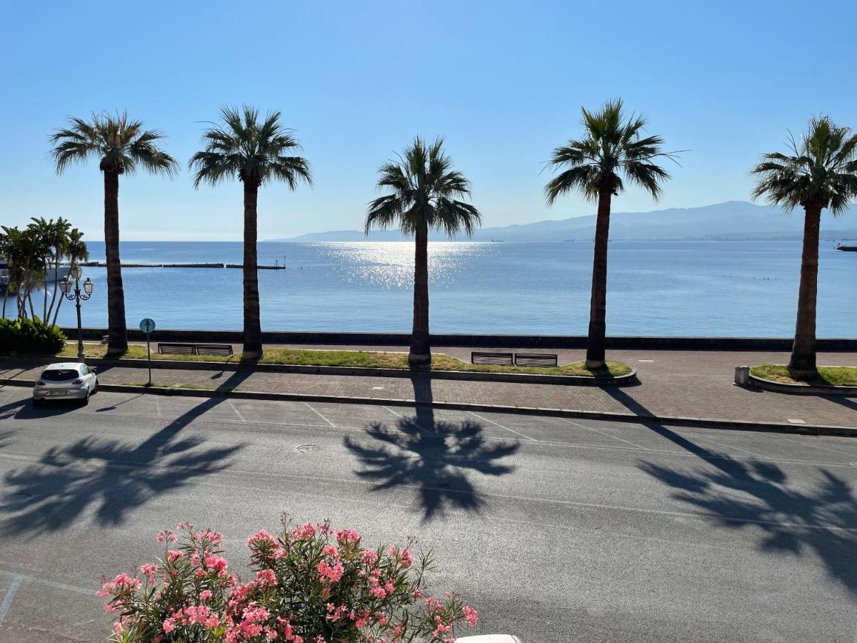 I Mezzanini Di Palazzo Bonaccorsi Apartment Милацо Екстериор снимка
