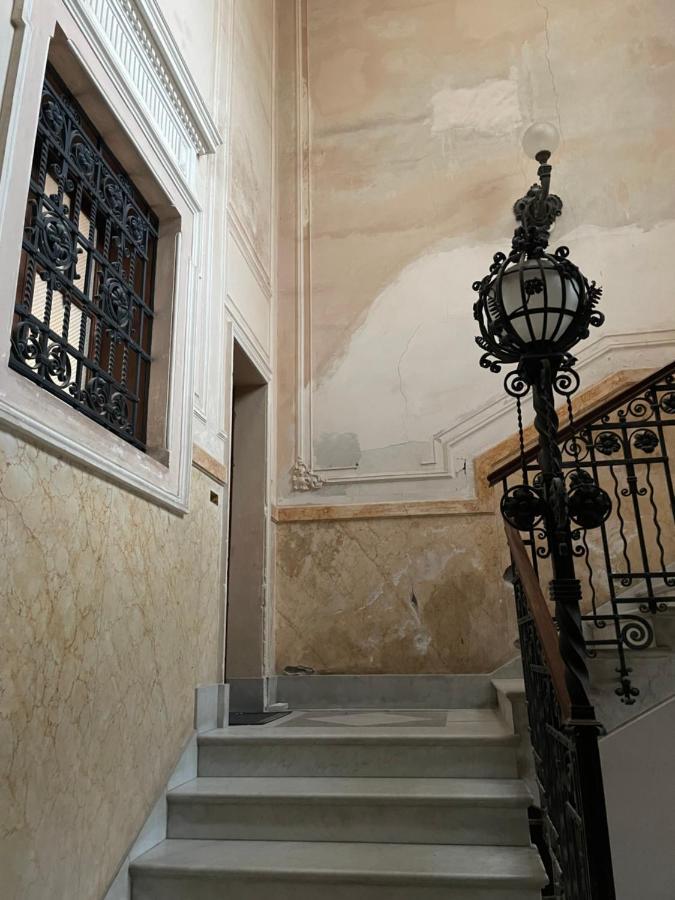 I Mezzanini Di Palazzo Bonaccorsi Apartment Милацо Екстериор снимка