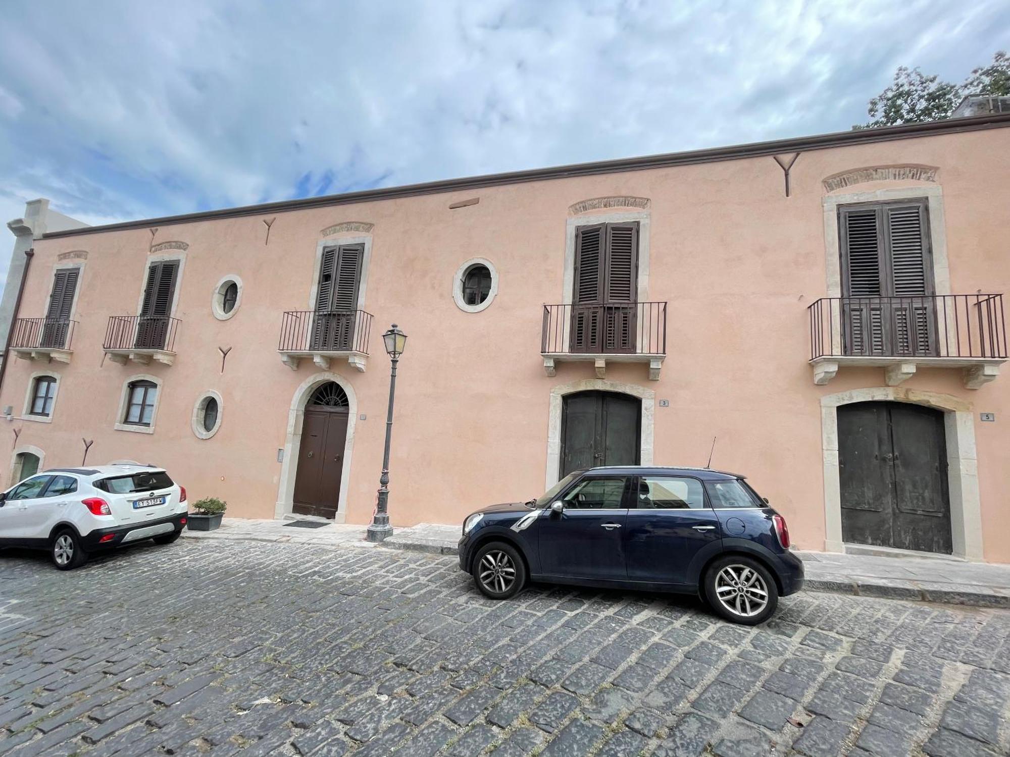 I Mezzanini Di Palazzo Bonaccorsi Apartment Милацо Екстериор снимка